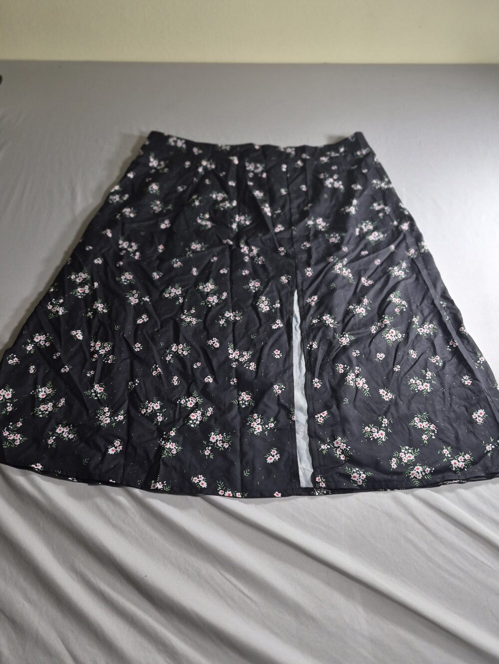 SHEIN Black A-Line Skirt with Pink & White Floral Print